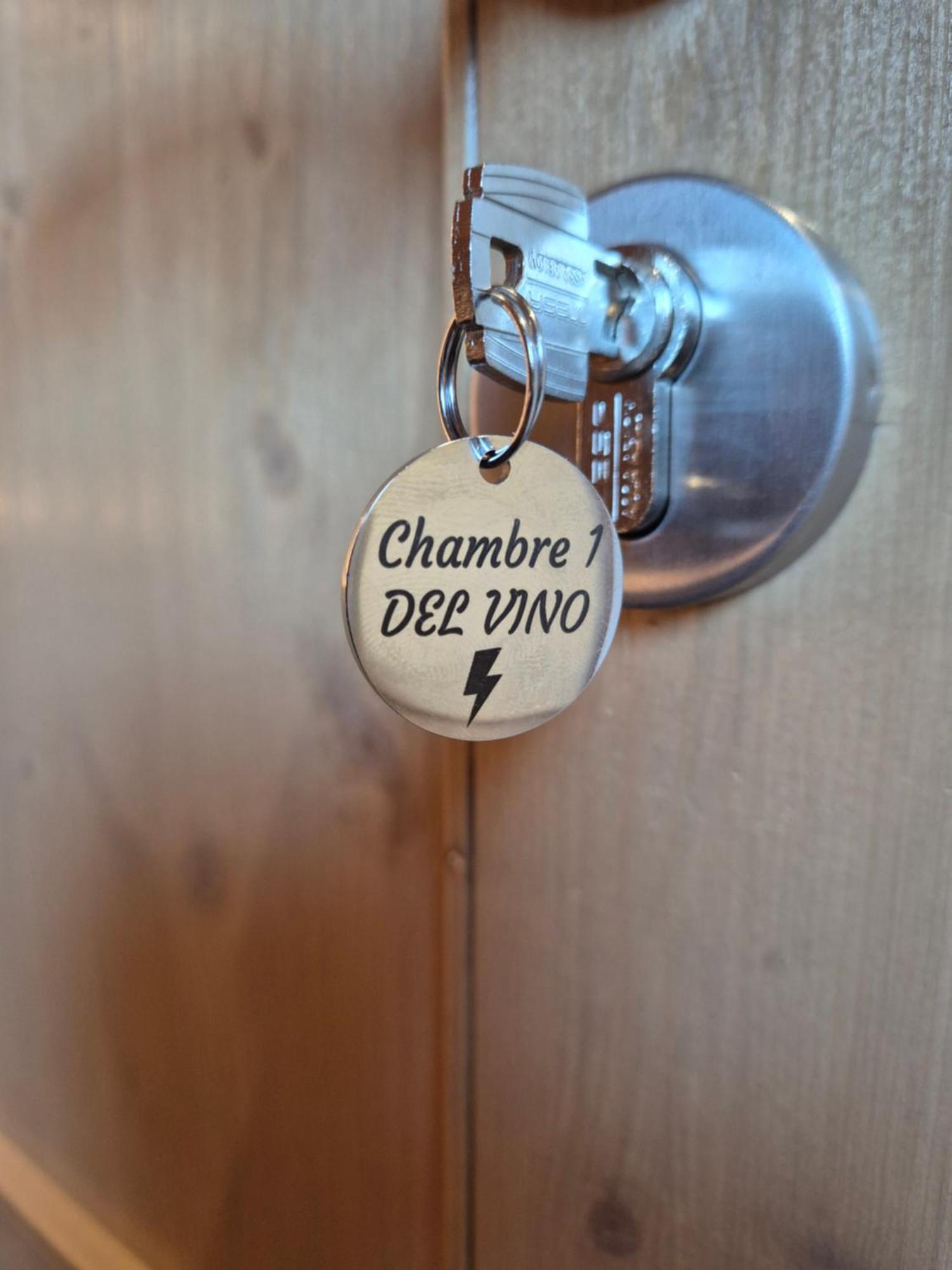 Del Vino Bar A Vin & Guitares Appartement Sauna Terrasse Garage Orchamps-Vennes Exteriér fotografie